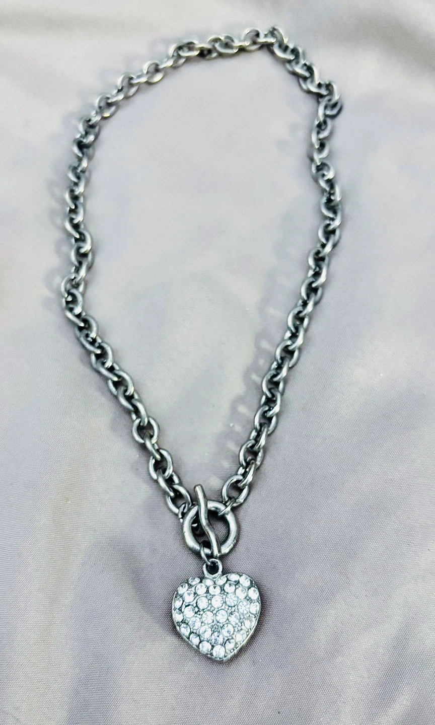 🌱Silver Puff Heart Charm Necklace with Toggle Clasp - photo 3