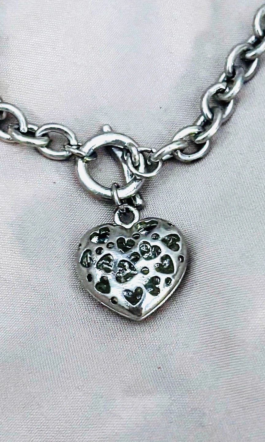 🌱Silver Puff Heart Charm Necklace with Toggle Clasp - photo 2