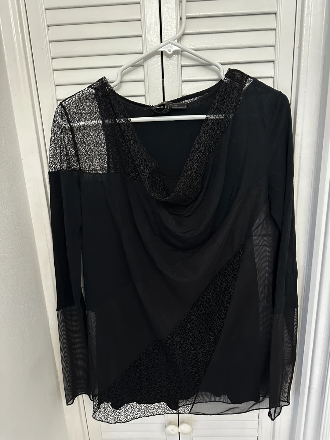 New BCBG Max Azria "Lottie" Black Top Size S