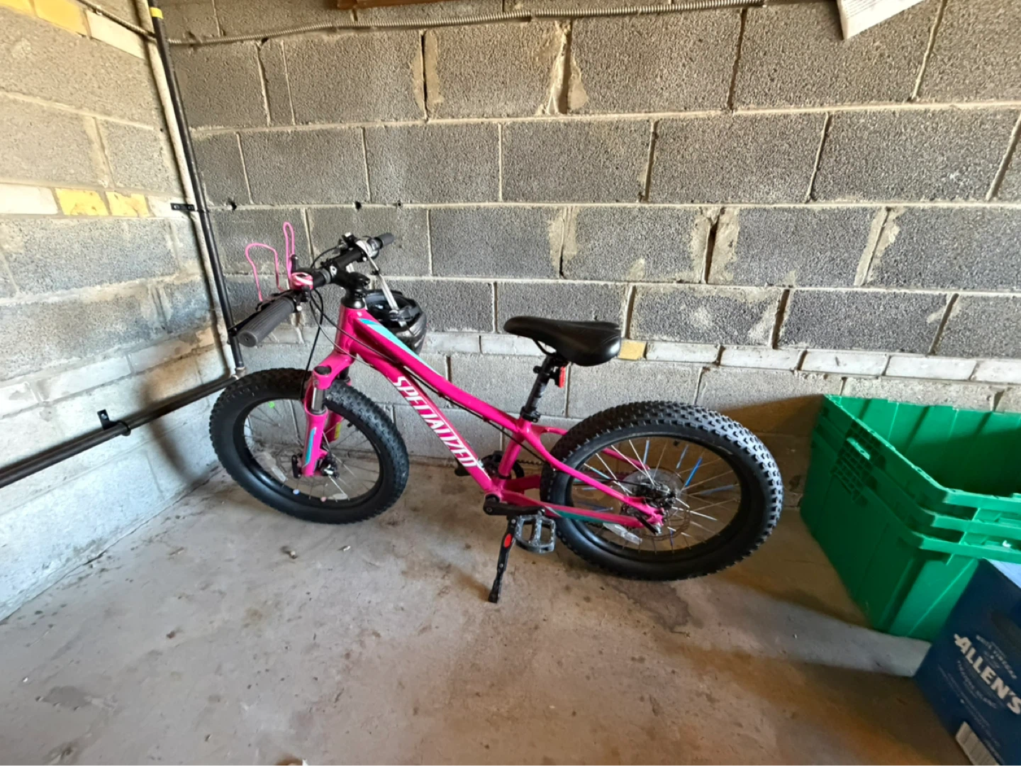 Specialized Kids Fat Tire Bike