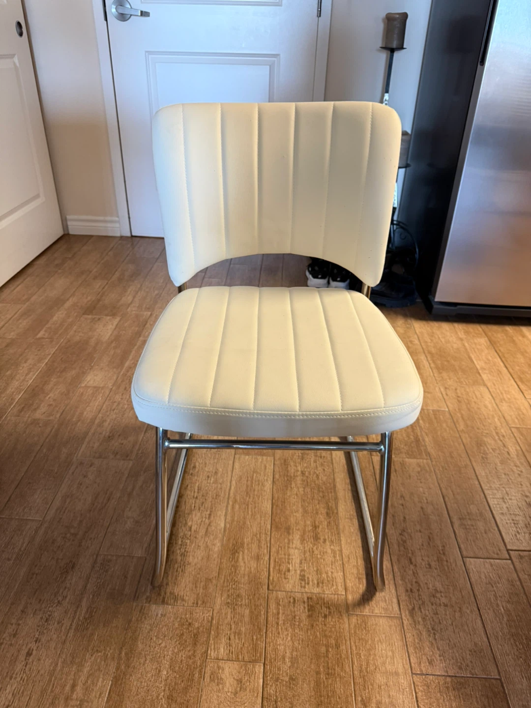Glass Dining Table with White Pedestal Base - photo 3