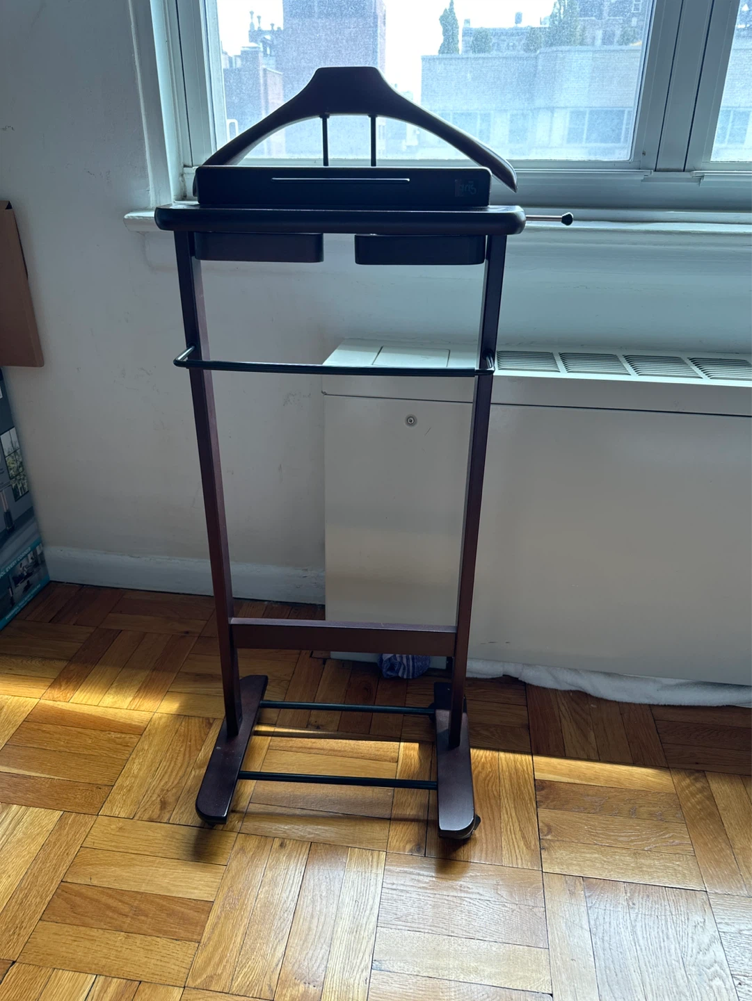 Wooden Valet Stand with Hanger - photo 2