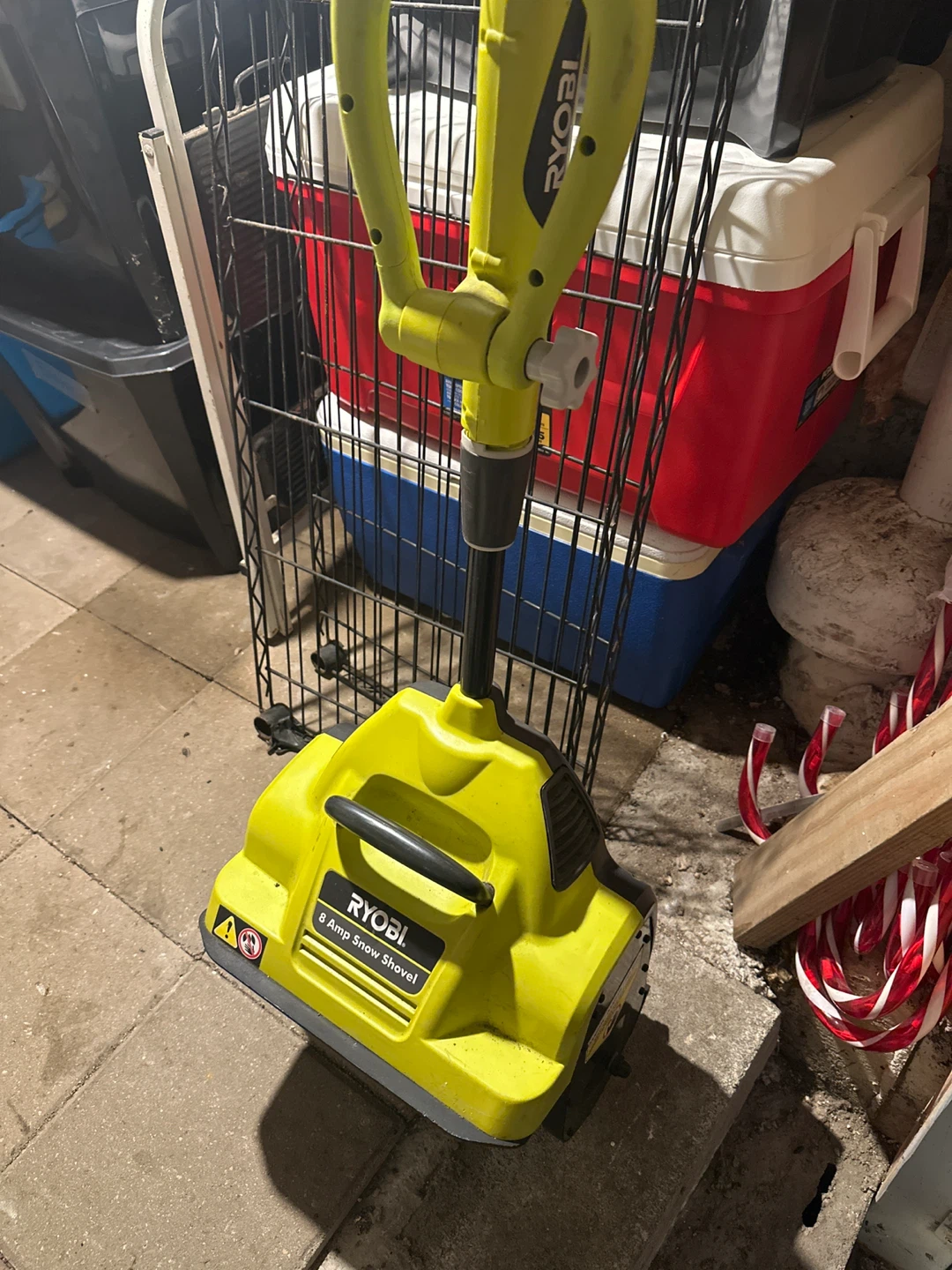 Ryobi 8 Amp Electric Snow Shovel