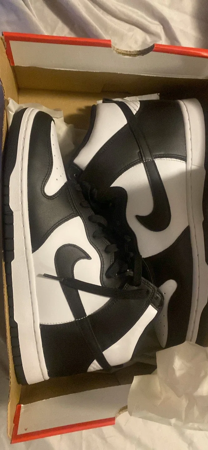 Nike Dunk High Retro White/Black Size 12
