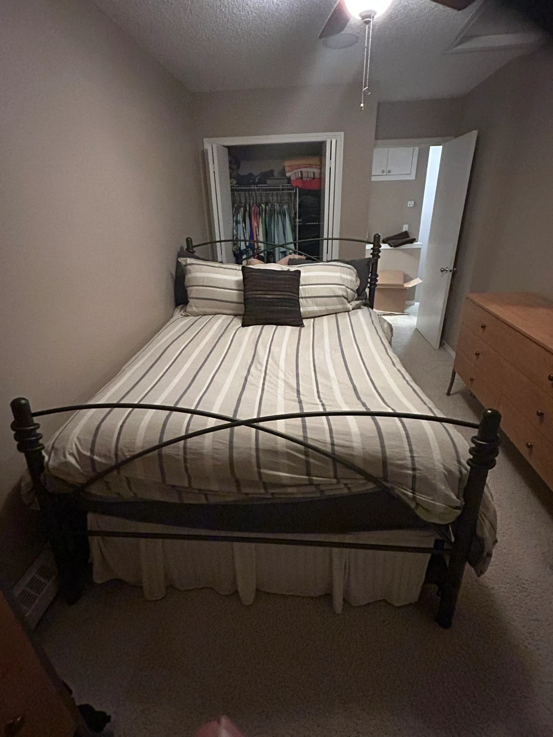 Bedroom suite
