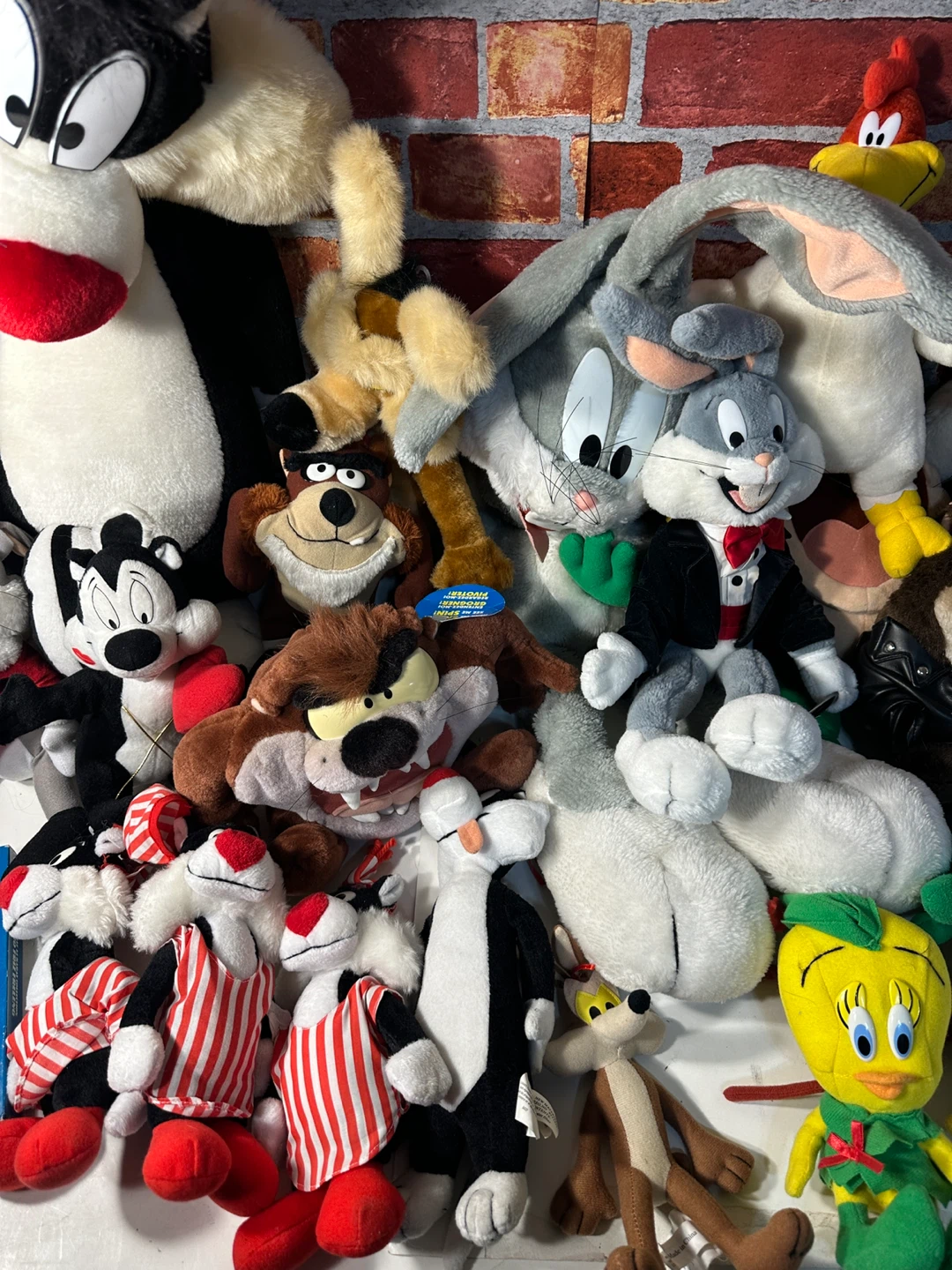 Looney Tunes Plush Toy Collection - Assorted Characters - photo 3