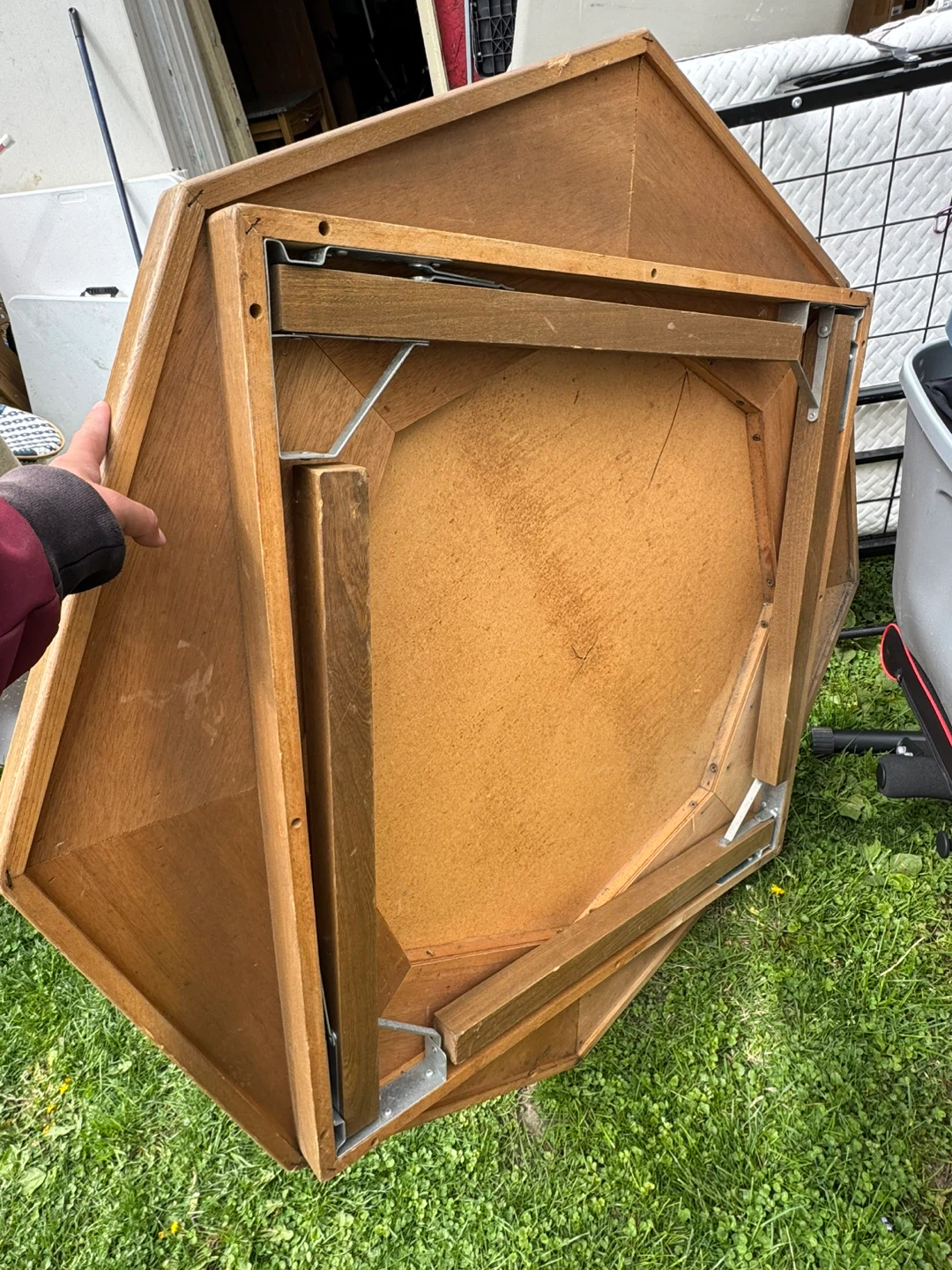 Octagonal Folding Game Table - photo 2