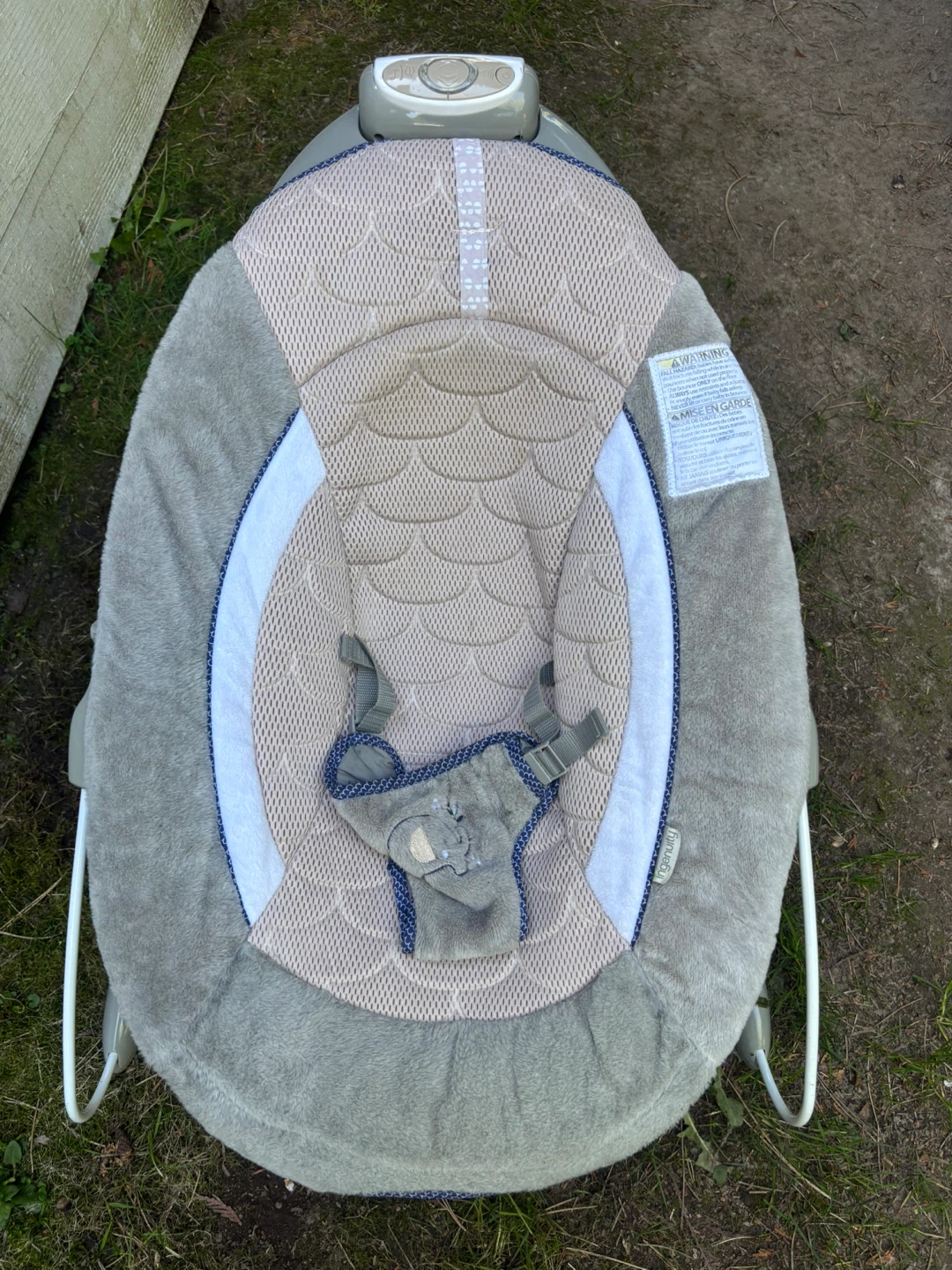 Baby chair with music