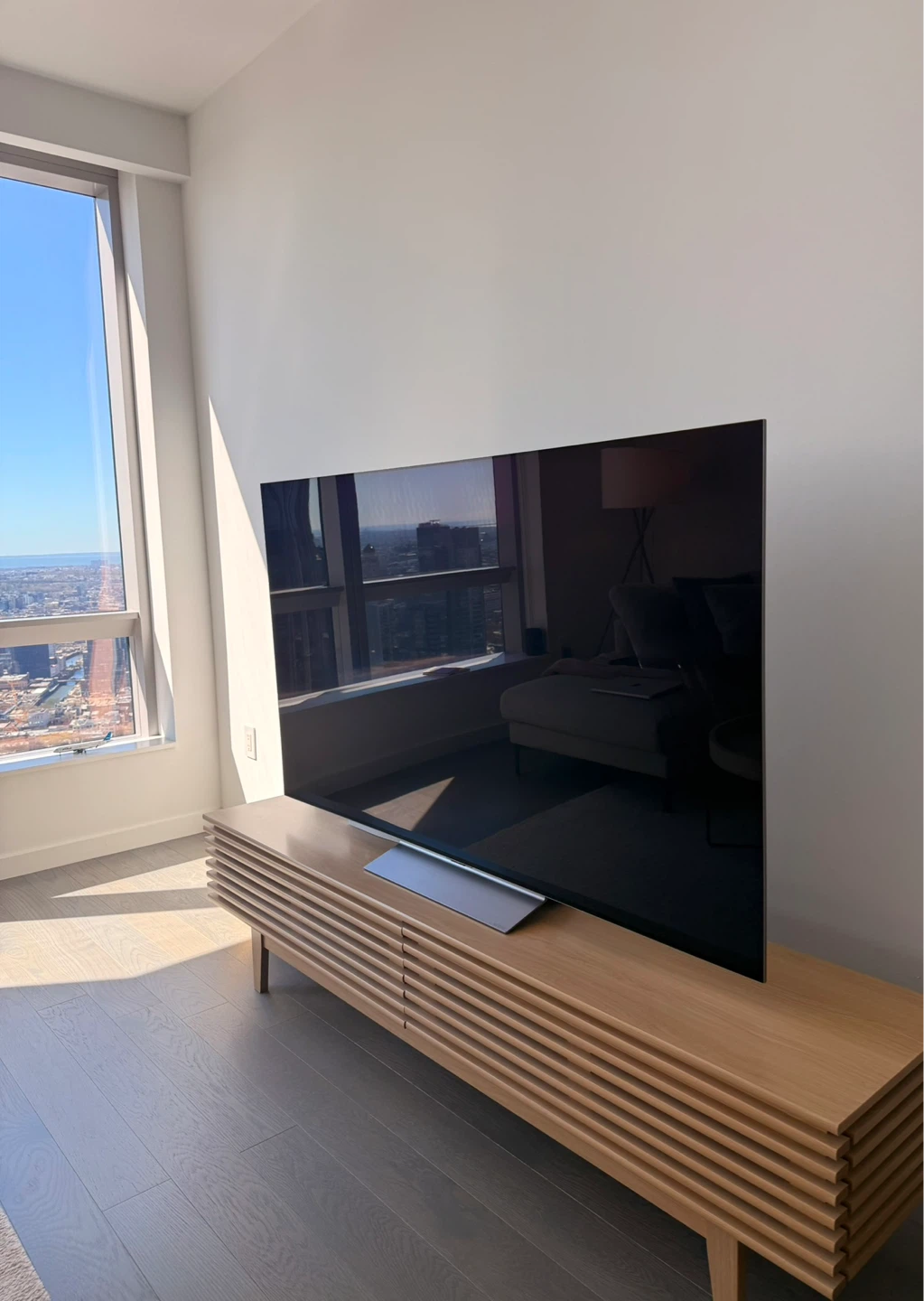 LG 65” OLED C2 4K (Award-winning Smart TV) - photo 2