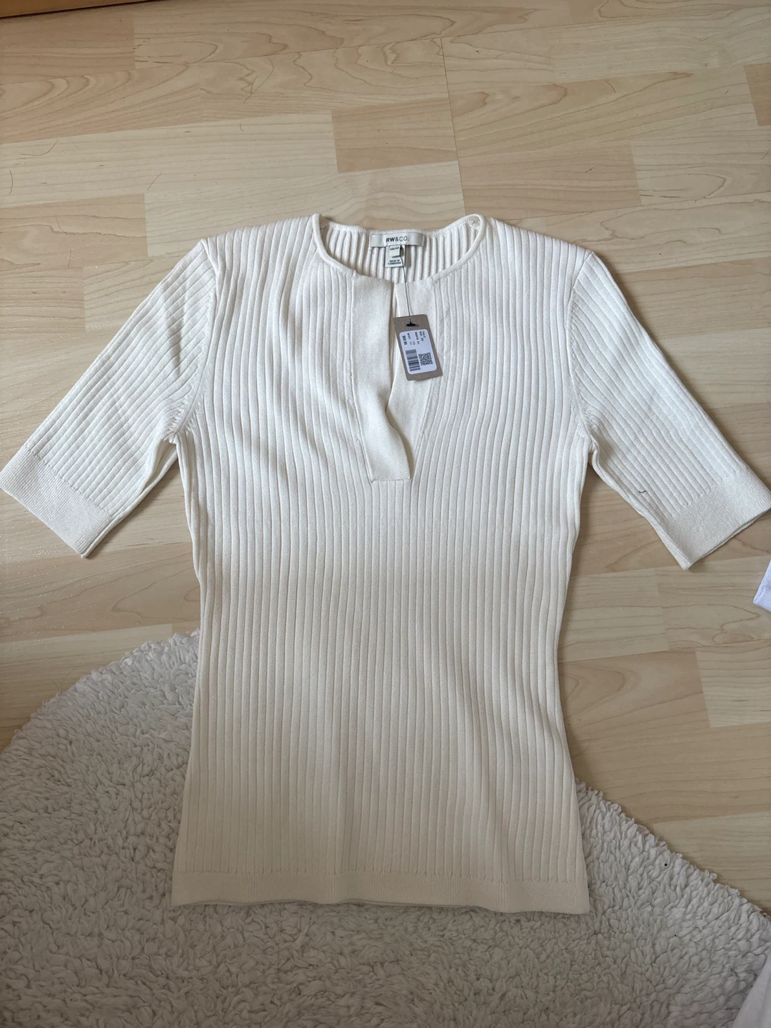 RW&CO. Cream Ribbed Knit Top - XS