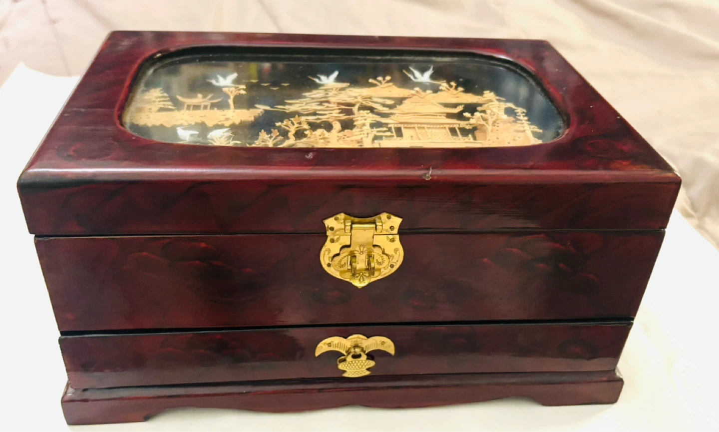 🌱 Vintage Decorative Wooden Jewelry Box with Scenic Inlay
