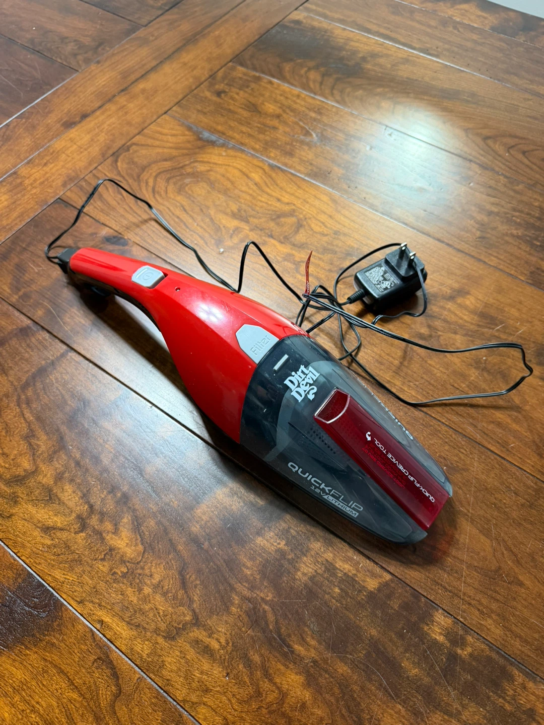 Dirt Devil QuickFlip Handheld Vacuum 15.6V Lithium