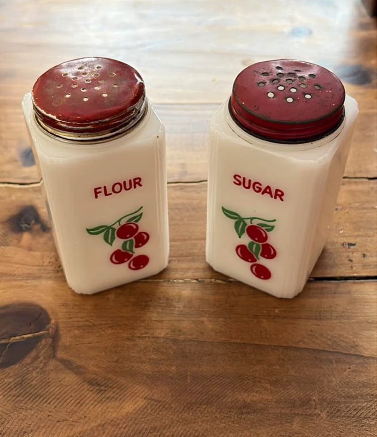 VTG Tipp City Milk Glass Sugar Shaker & Flour Shaker - photo 3