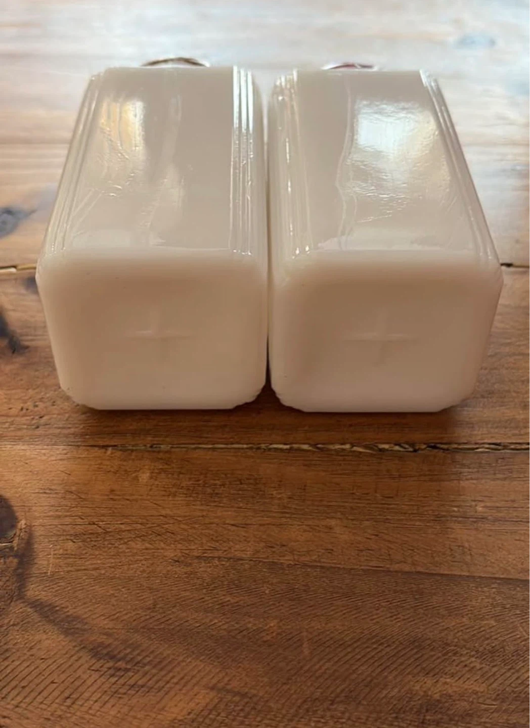 VTG Tipp City Milk Glass Sugar Shaker & Flour Shaker - photo 4