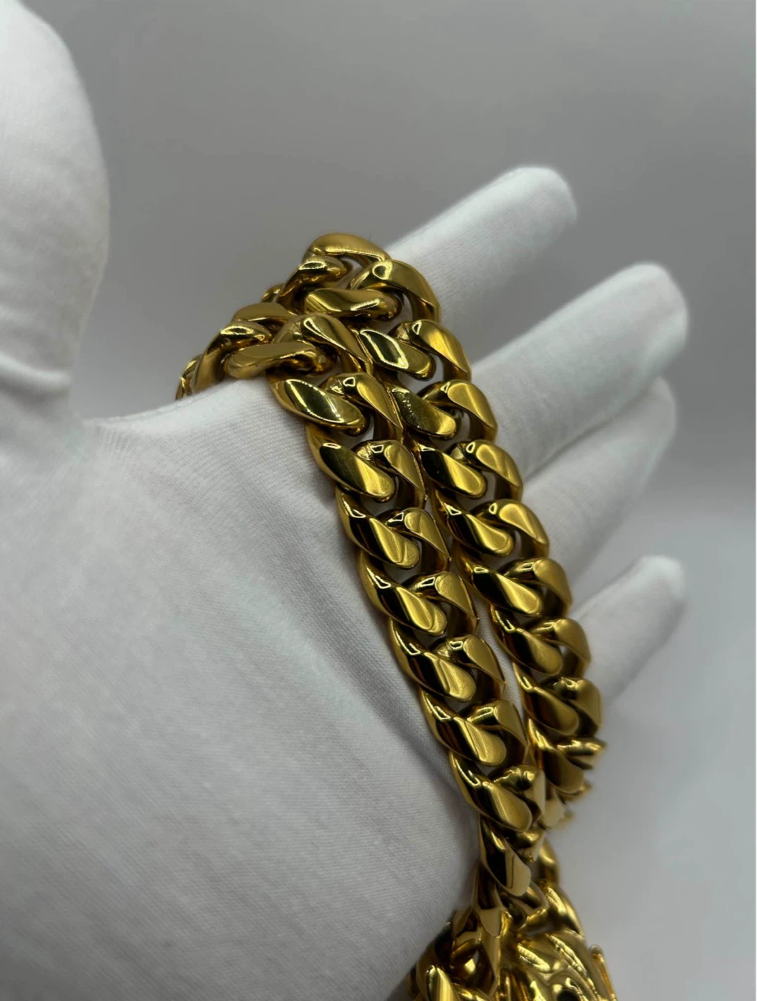 Men's Gold Cuban Link Chain 22 inch - photo 3