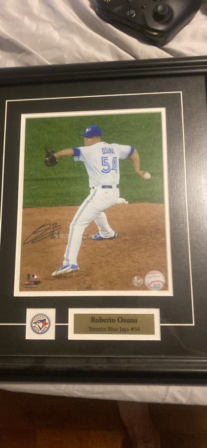 Roberto Osuna Toronto Blue Jays #54 Signed with Coa
