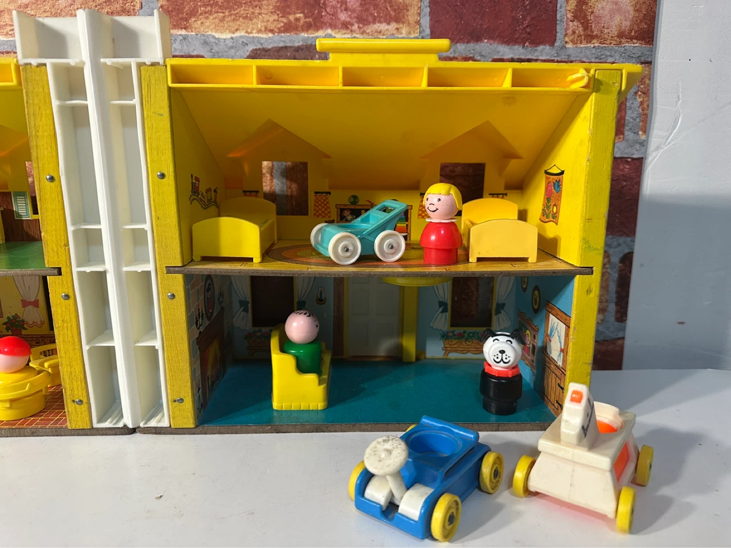 Fisher-Price Play Family House with Accessories - photo 4