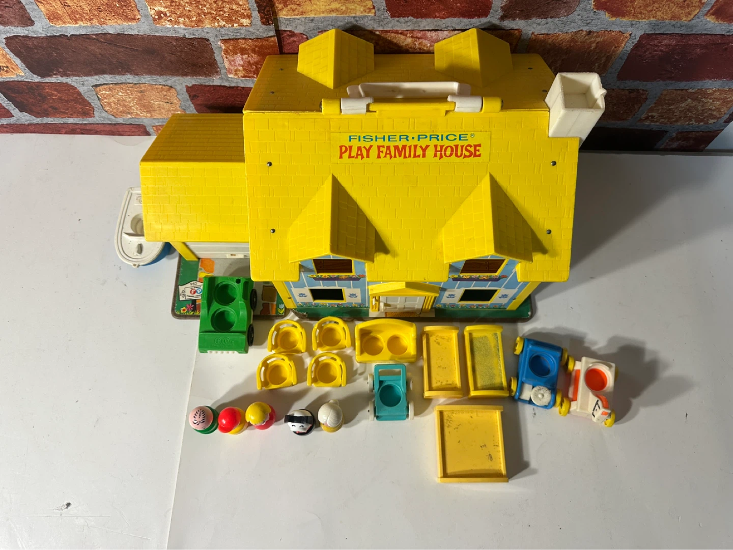 Fisher-Price Play Family House with Accessories - photo 2