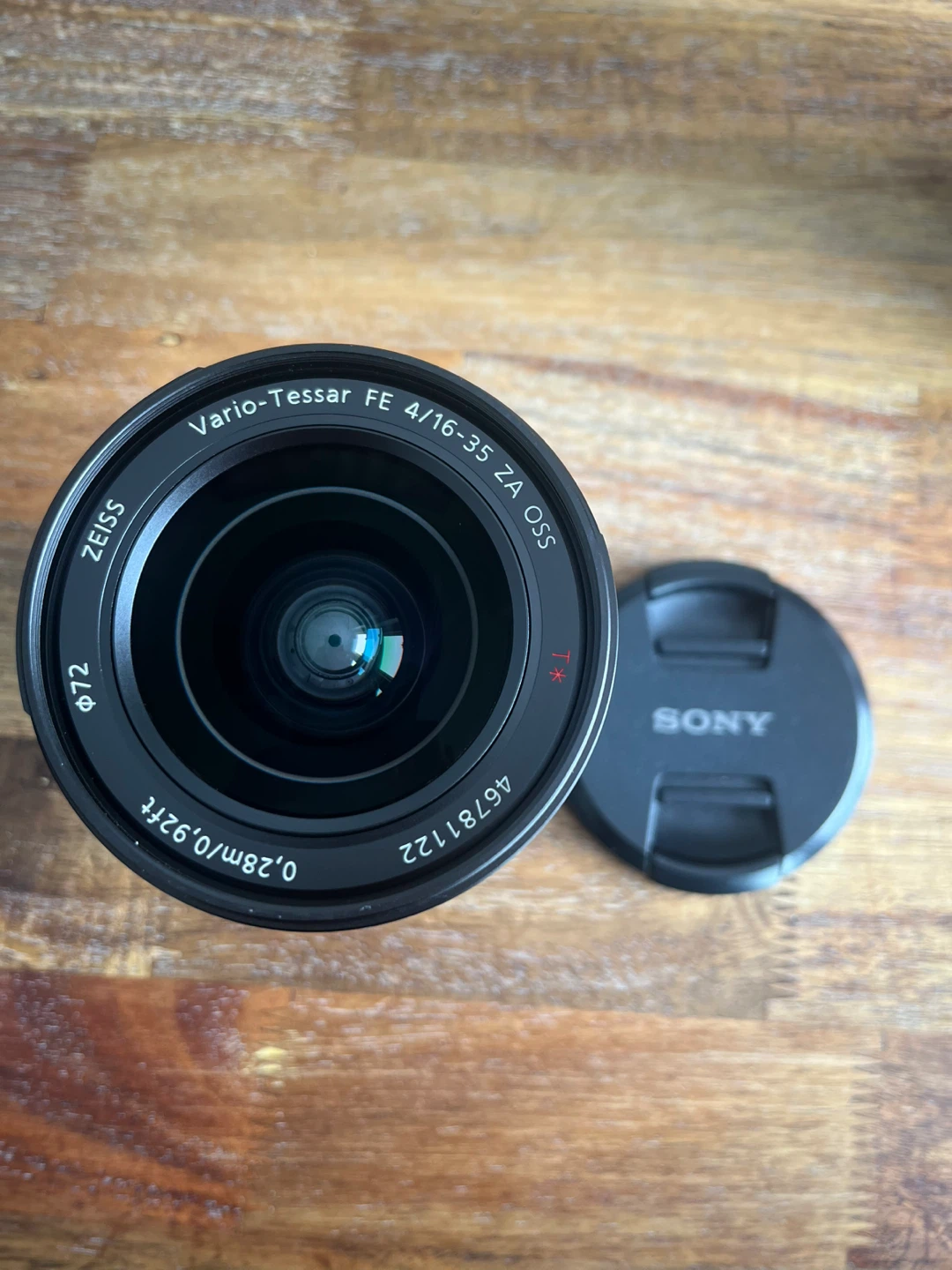 Sony E-mount wide angle lens 16-35mm f/4