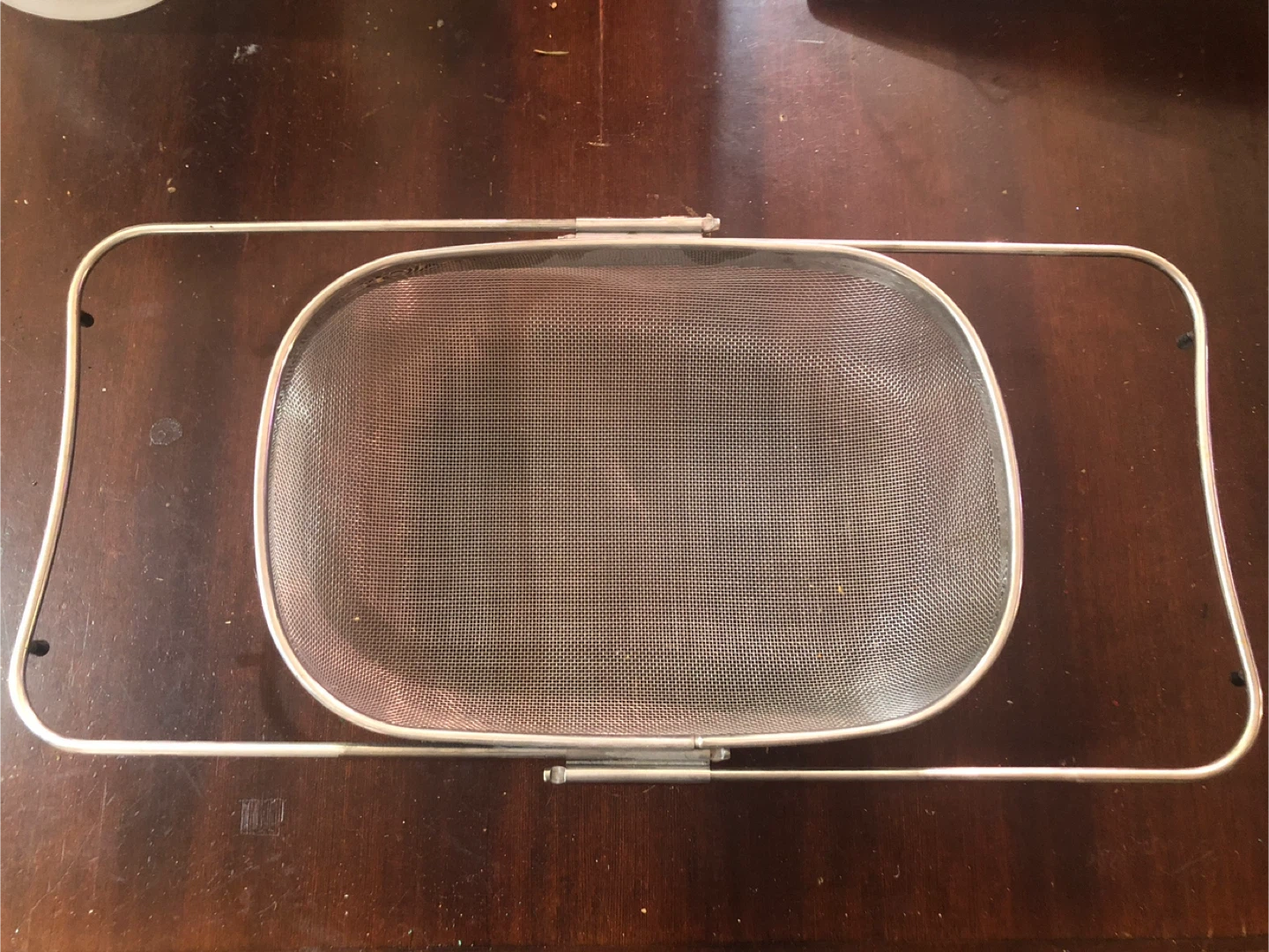Metal Strainer /Colander Adjustable. Like New.