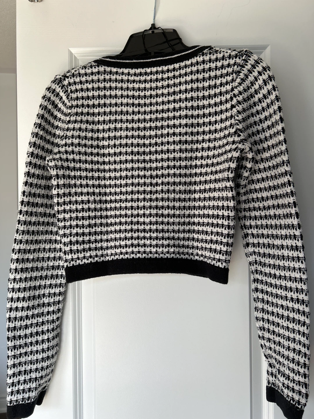Cropped black and white cardigan - photo 2