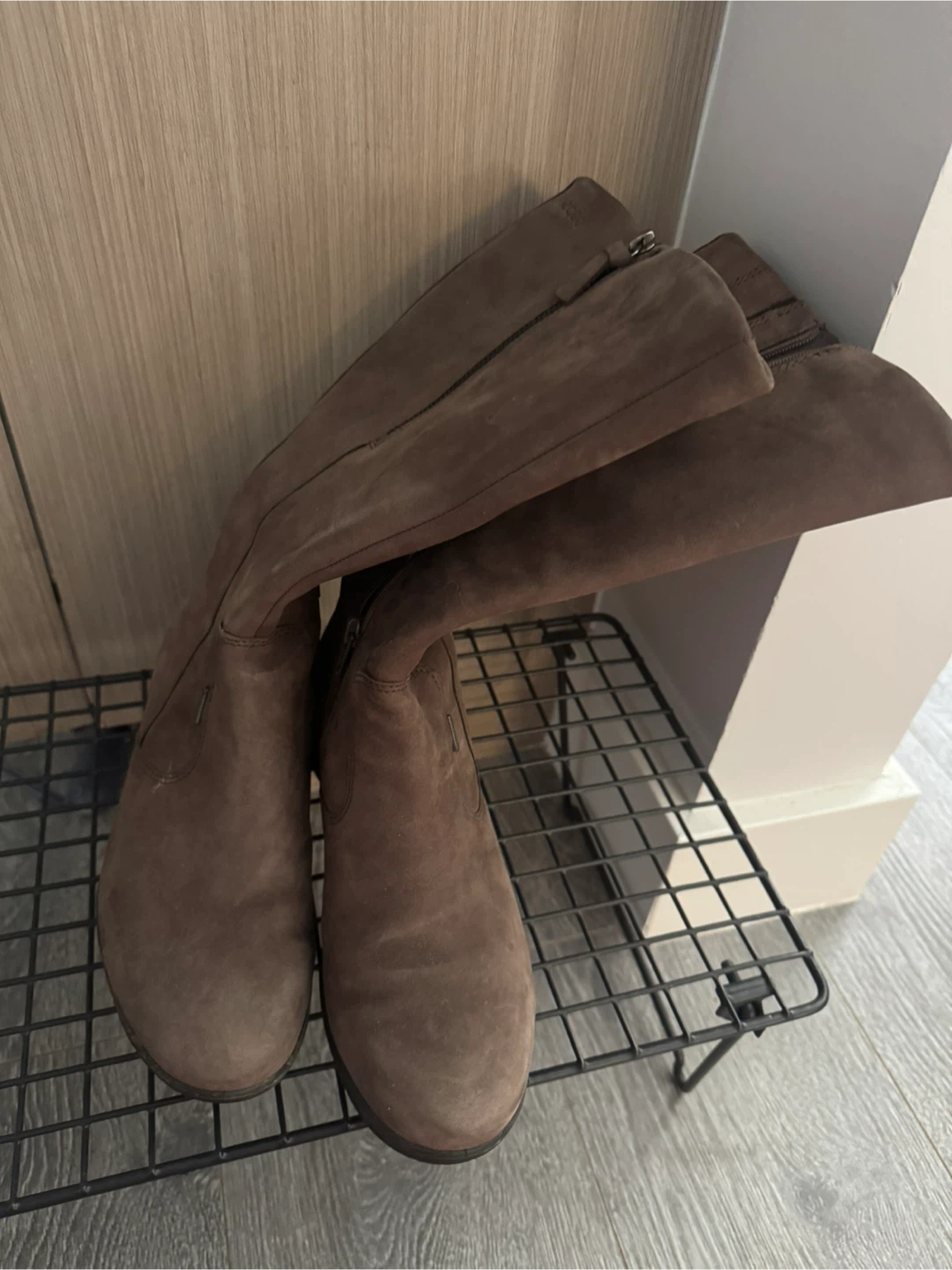 Brown Suede Ecco Boots - photo 2