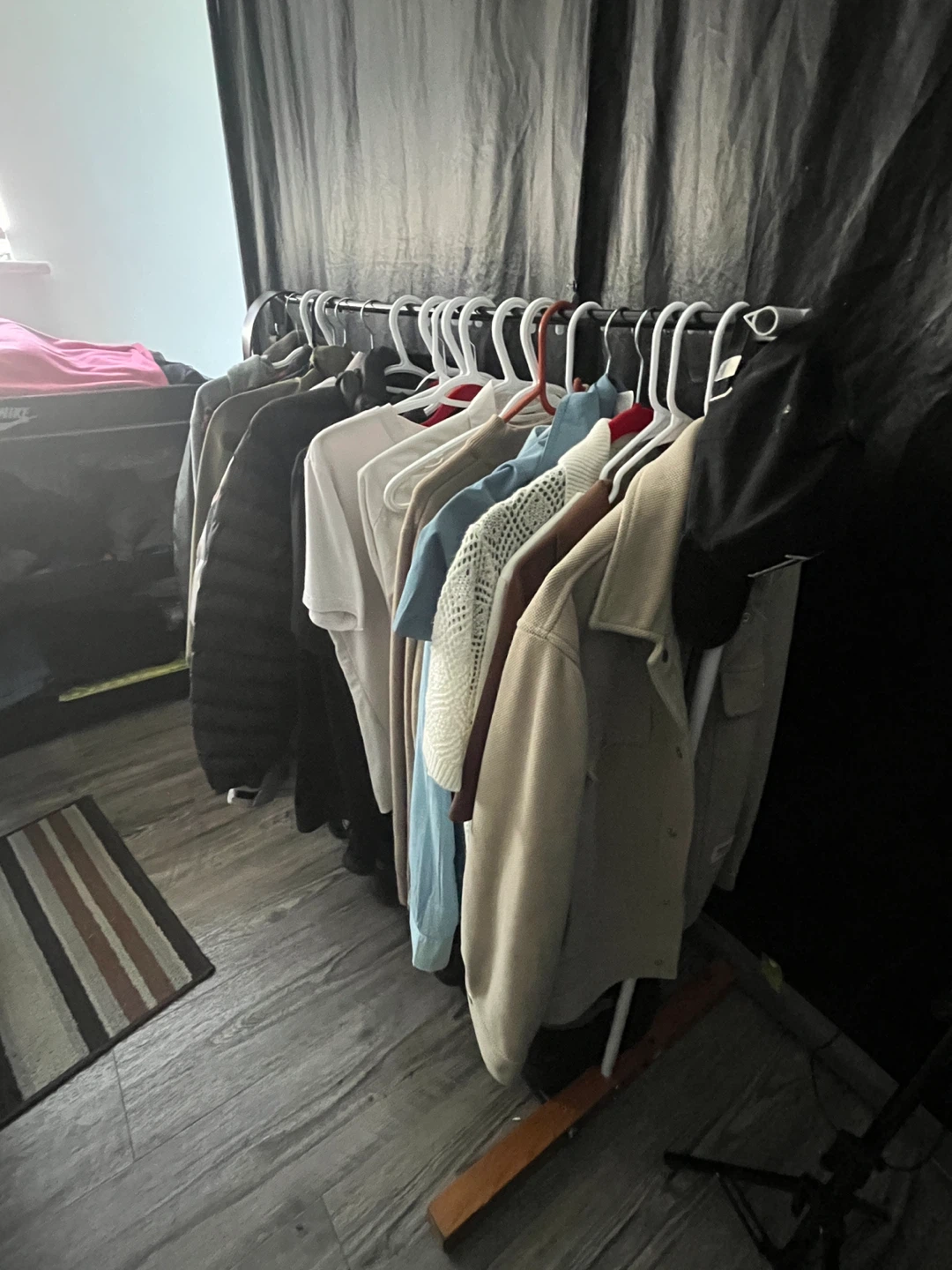 Clothing rack