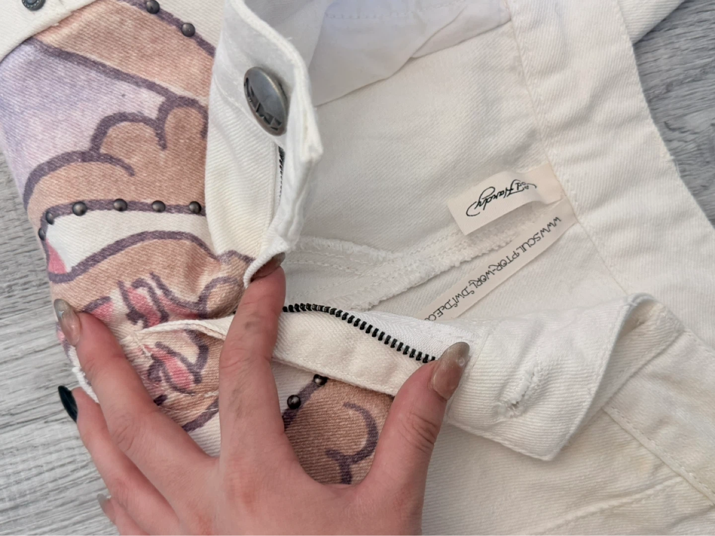 sculptor ed hardy cracked angel denim rare cream jeans - photo 5