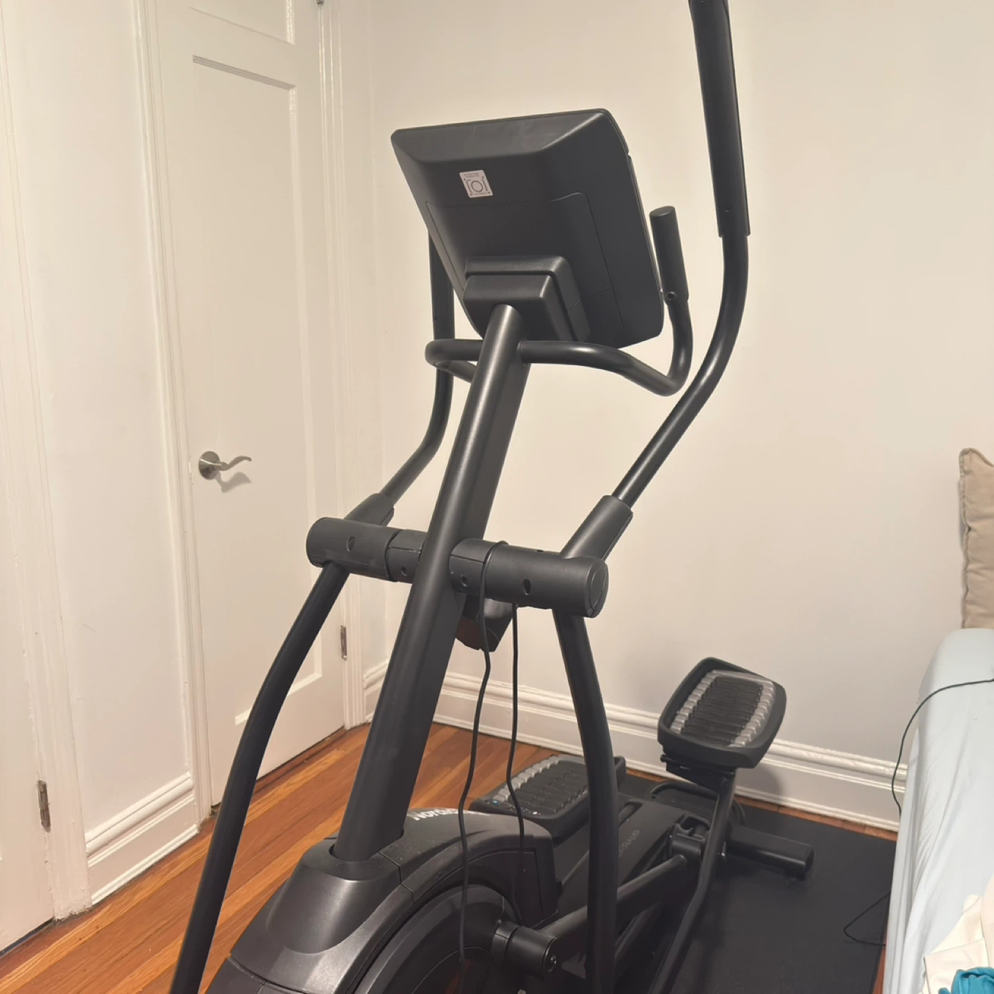 NordicTrack Commercial 14.9 Elliptical - photo 3