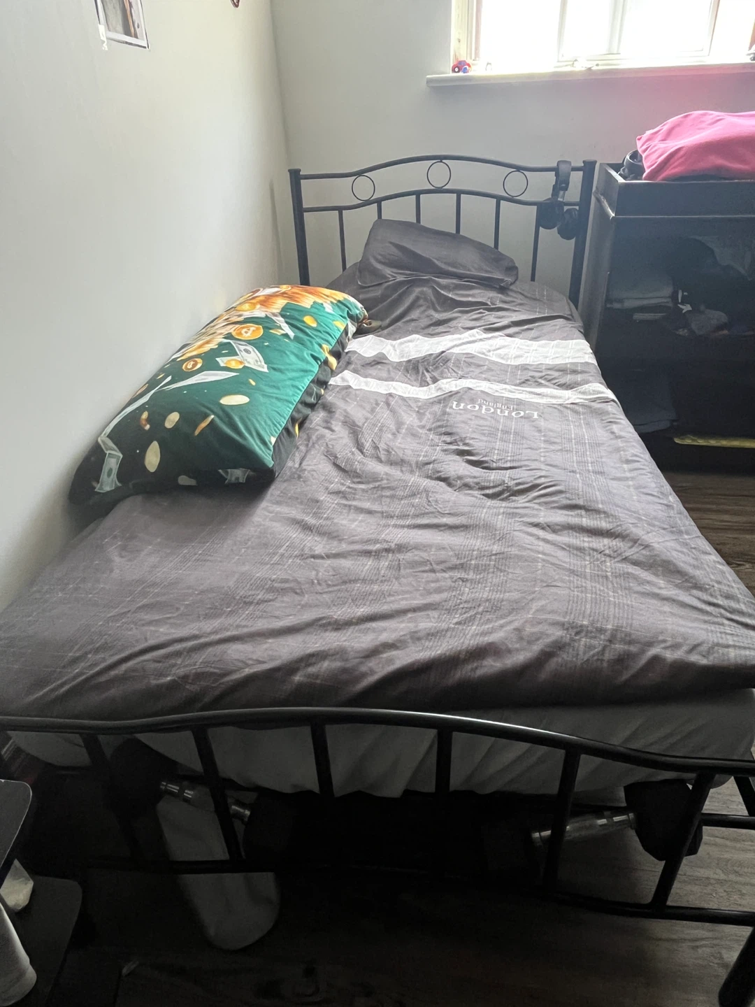 Single Metal Bed Frame