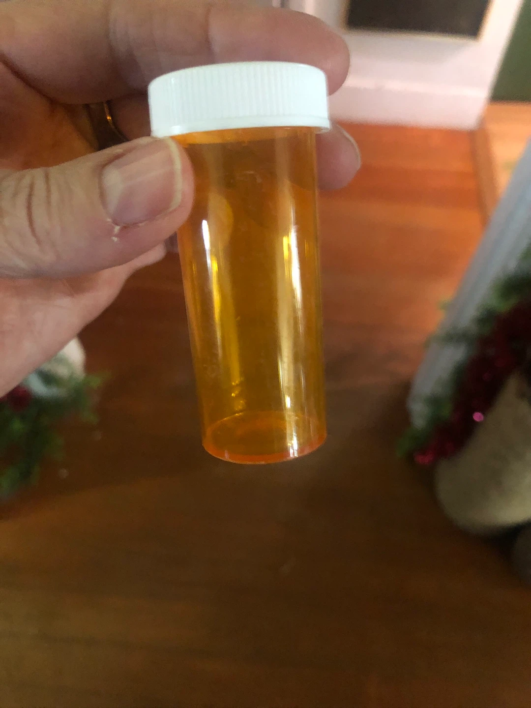FREE: Clean Pill Bottles. - photo 2