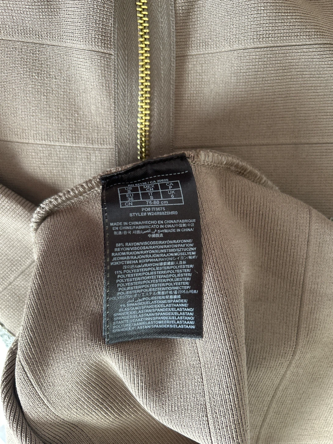 Guess taupe bodycon dress - photo 3
