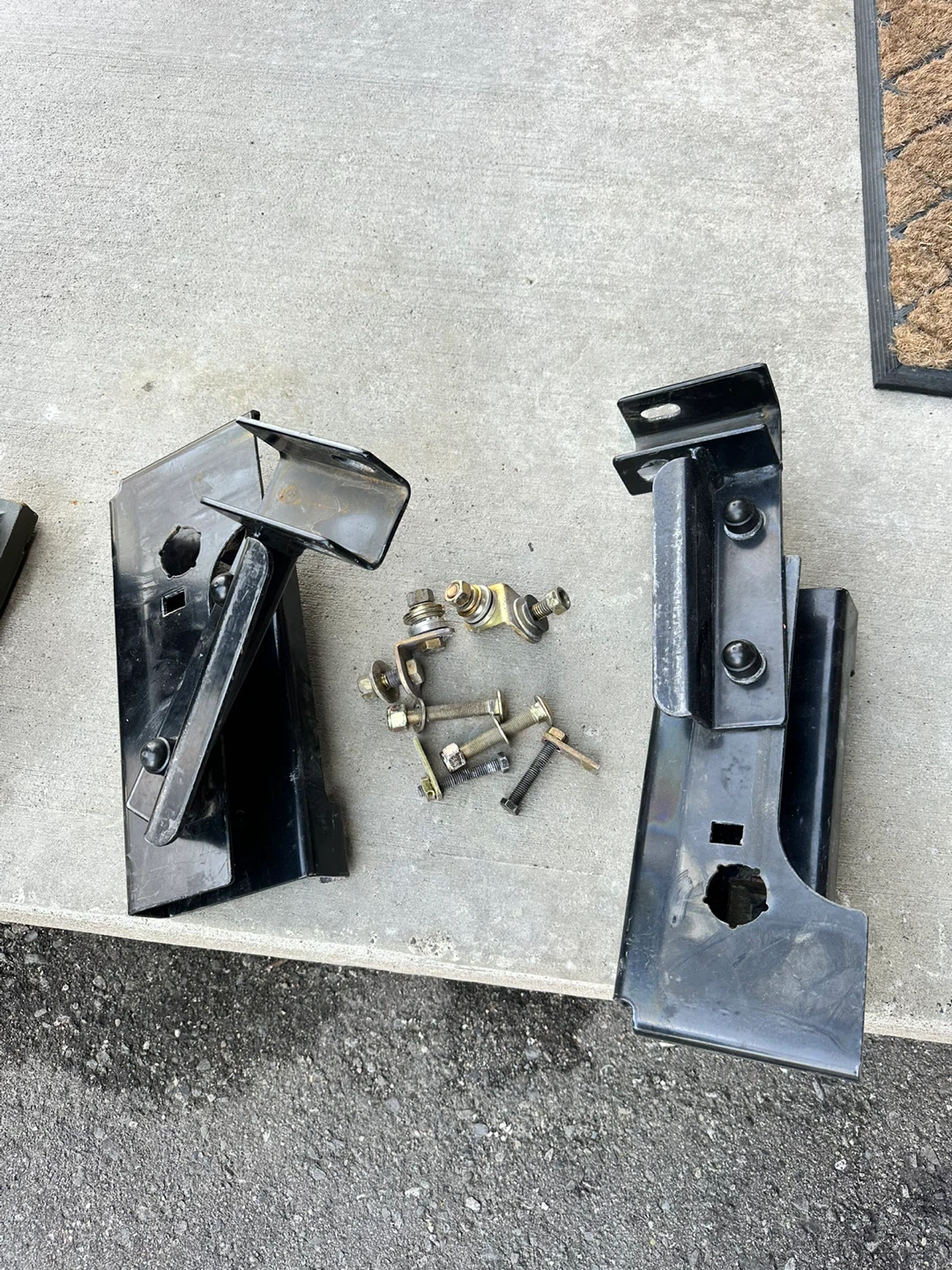Brackets for truck top mount bed cover