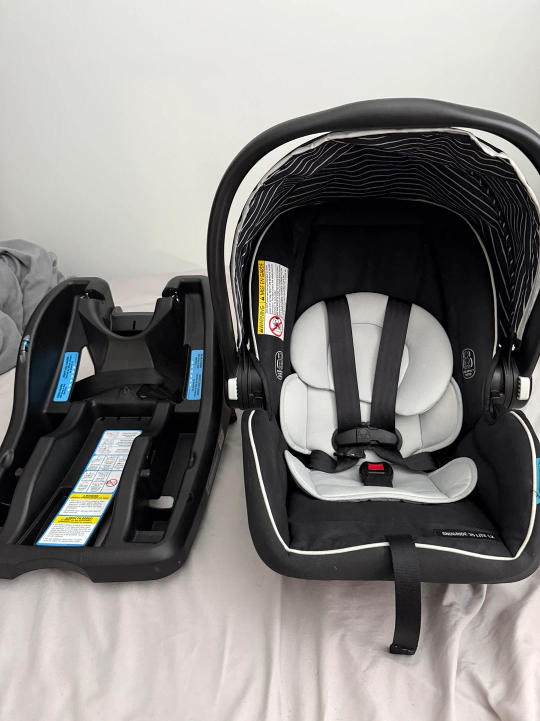 Graco SnugRide 35 Lite LX Infant Car Seat with Base - photo 3