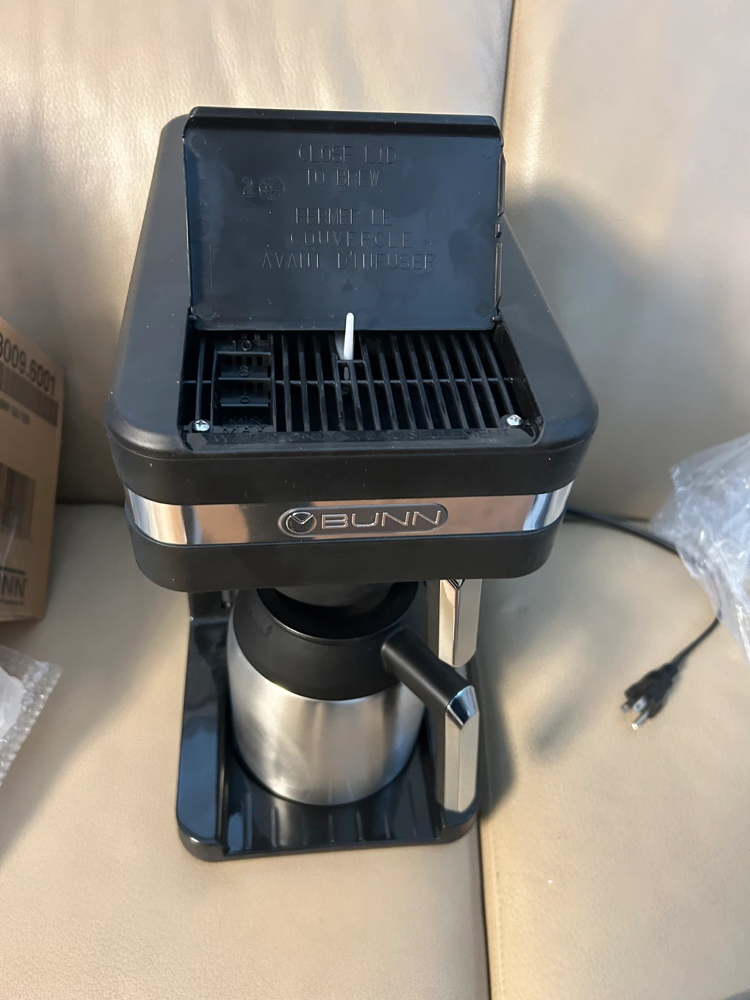 NEW BUNN Speed Brew Platinum Coffee Maker (Model CSB3) - photo 3