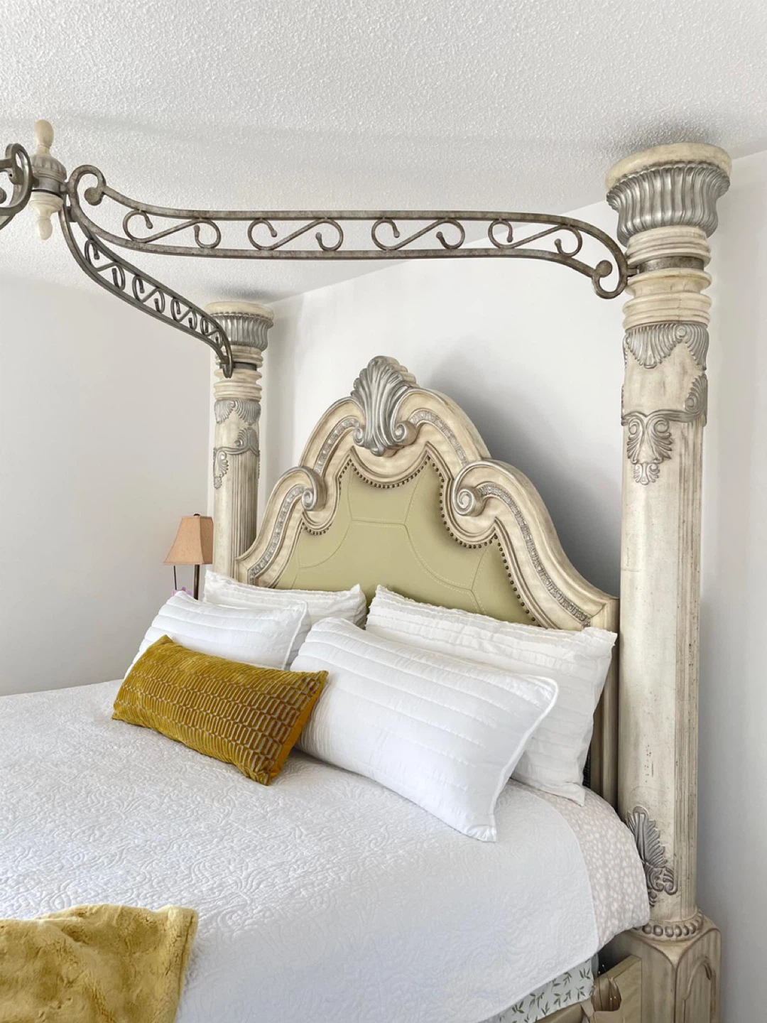 Ornate Canopy Bedroom Set - King Size - photo 3