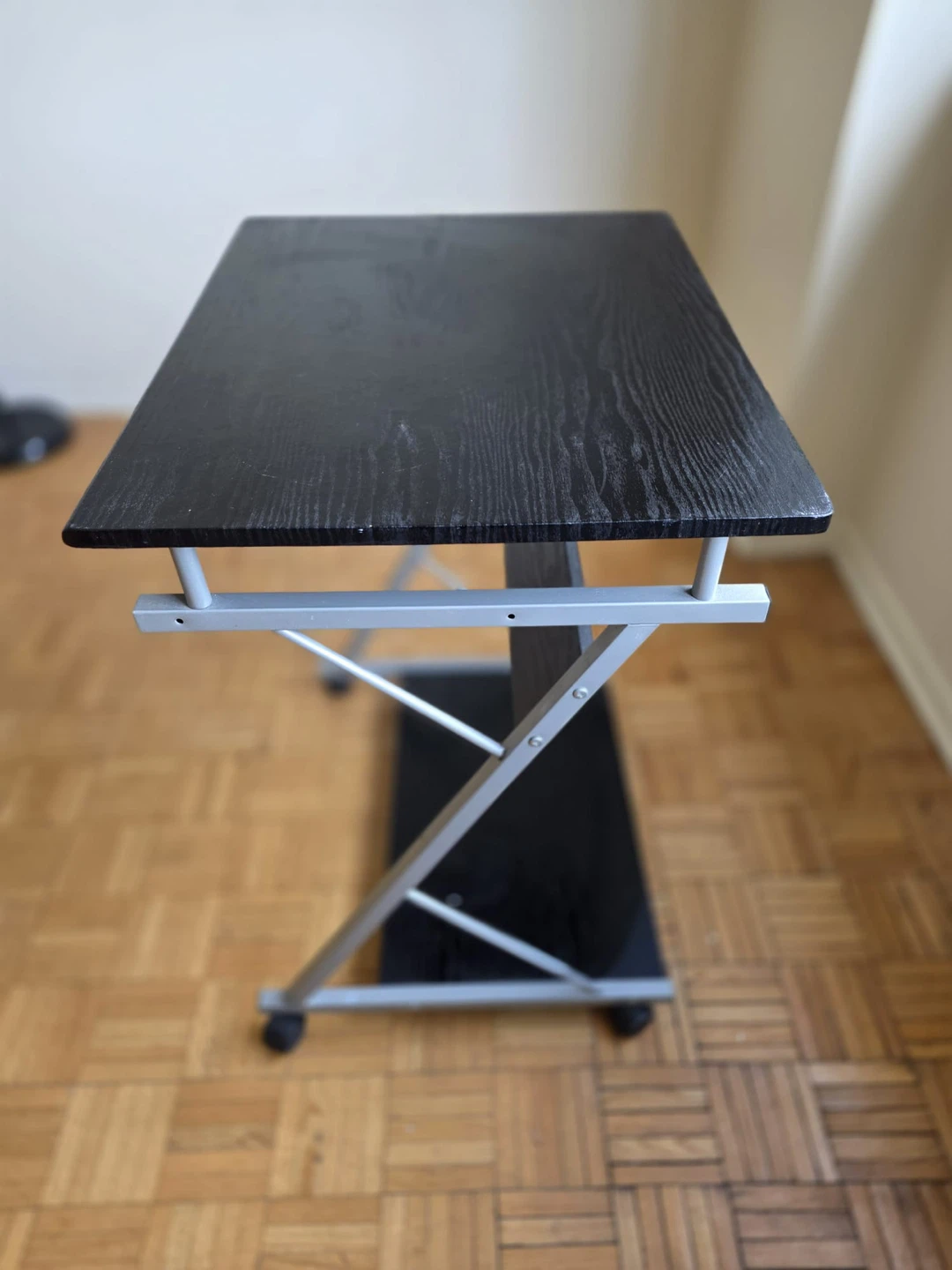 Black Rolling Computer Z-Table with Shelf