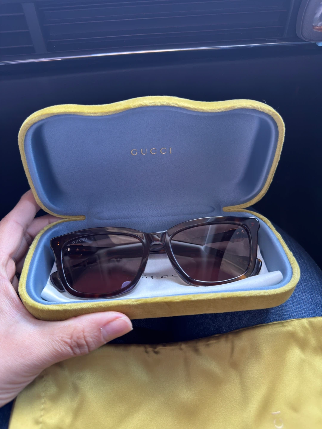 Gucci Sunglasses with Case - photo 5
