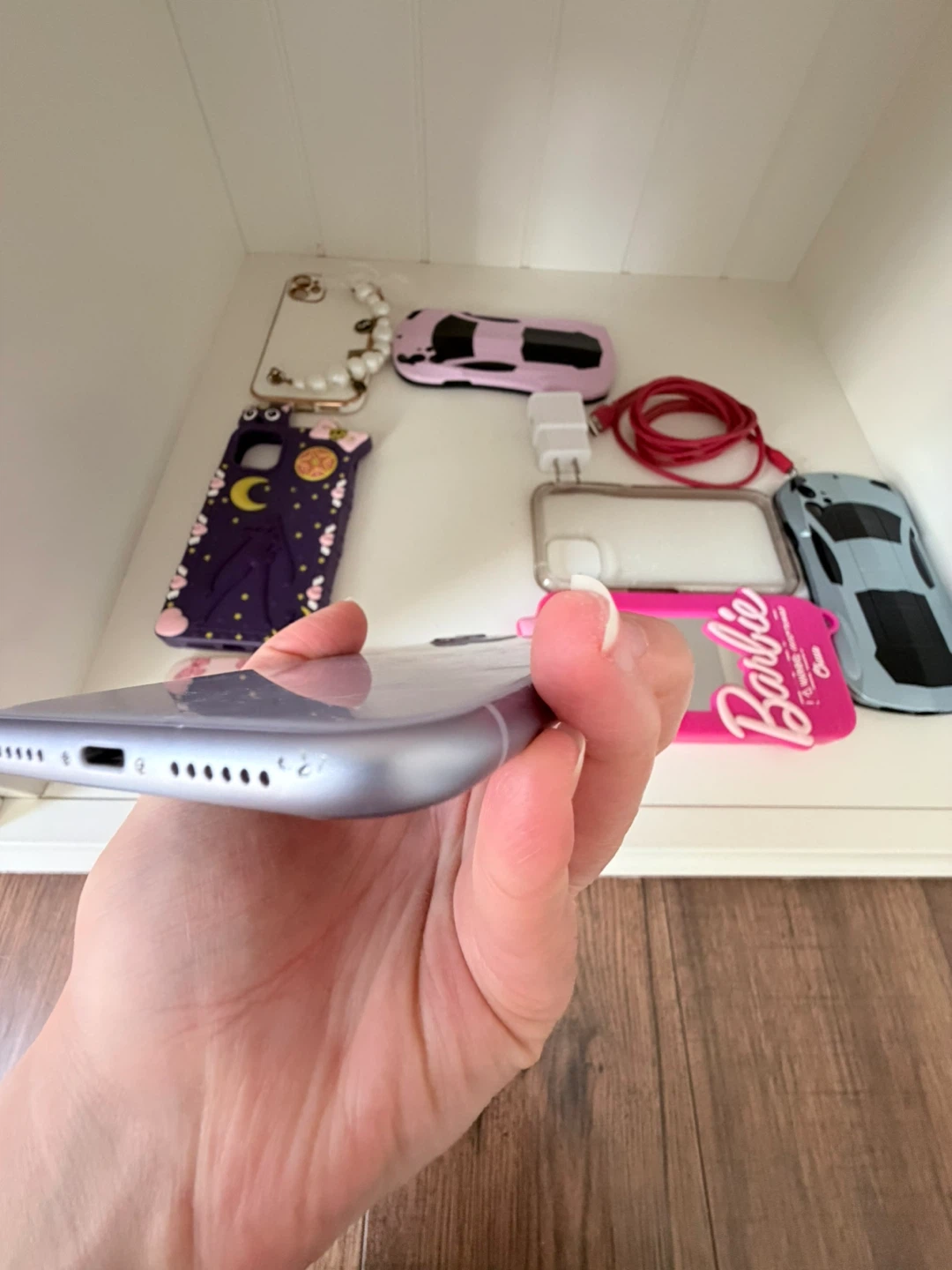 Apple iPhone 11 - 128 GB Lavender and 7 cases (1 is Otterbox) - photo 5