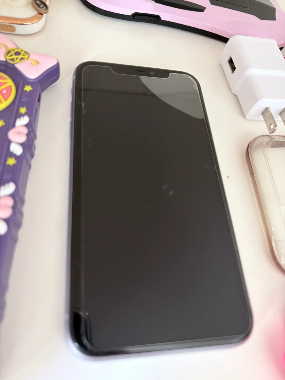 Apple iPhone 11 - 128 GB Lavender and 7 cases (1 is Otterbox) - photo 2