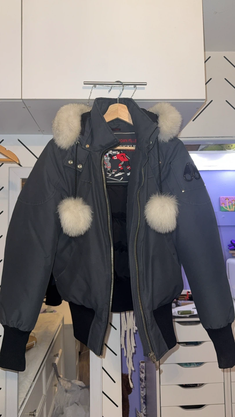 🌱Moose Knuckles Bomber Jacket M/M Grey Fur Hood - photo 4