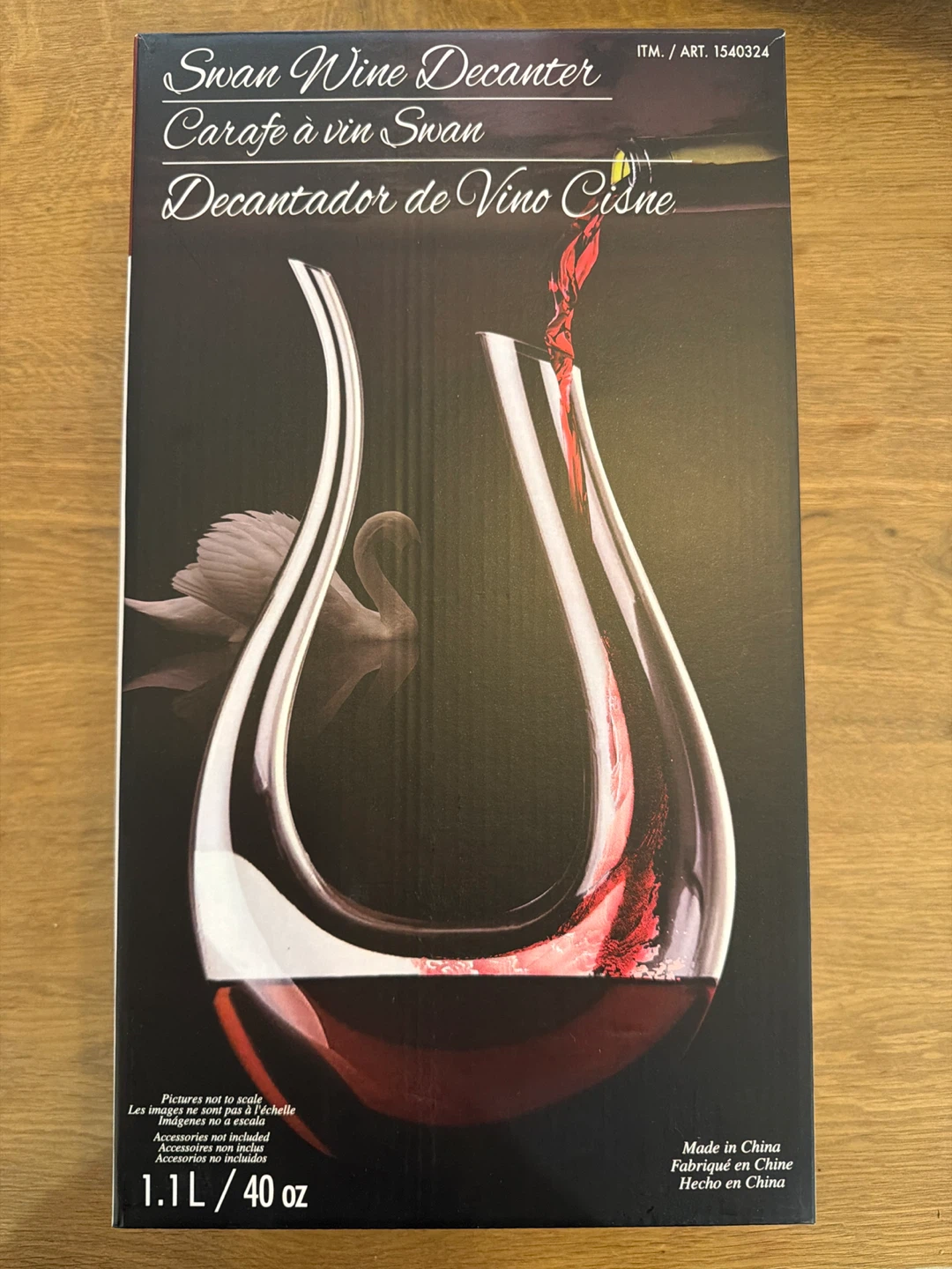 Swan Wine Decanter - 1.1L / 40 oz new in box