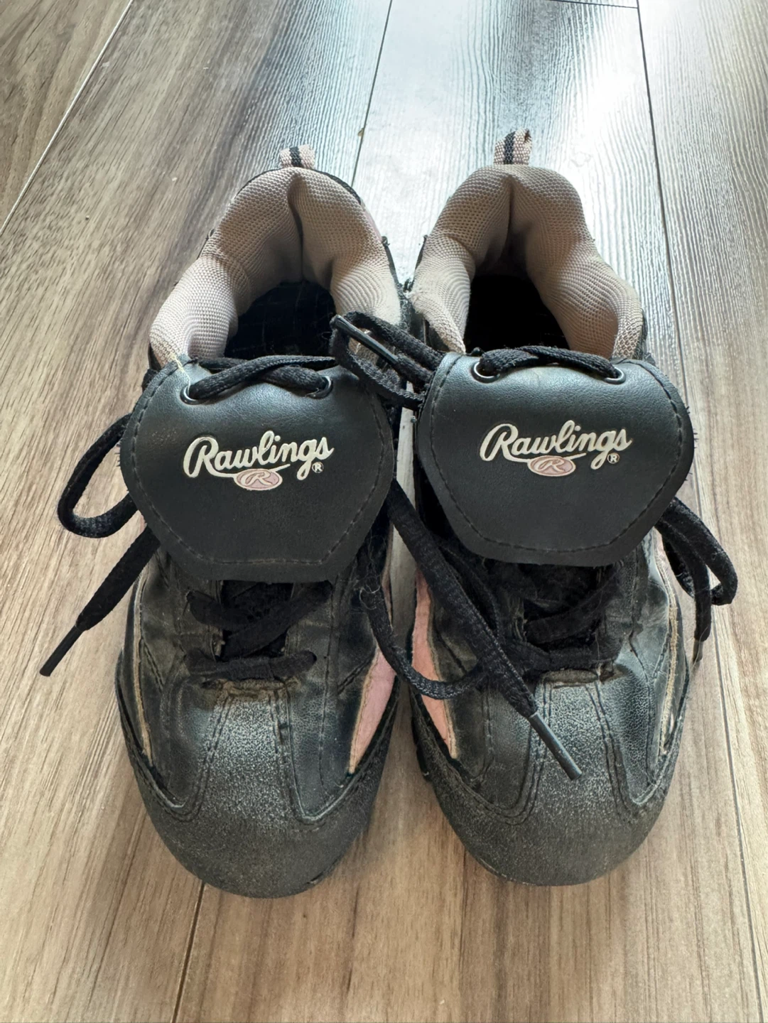 GUC Kids Size 1 Baseball Cleats