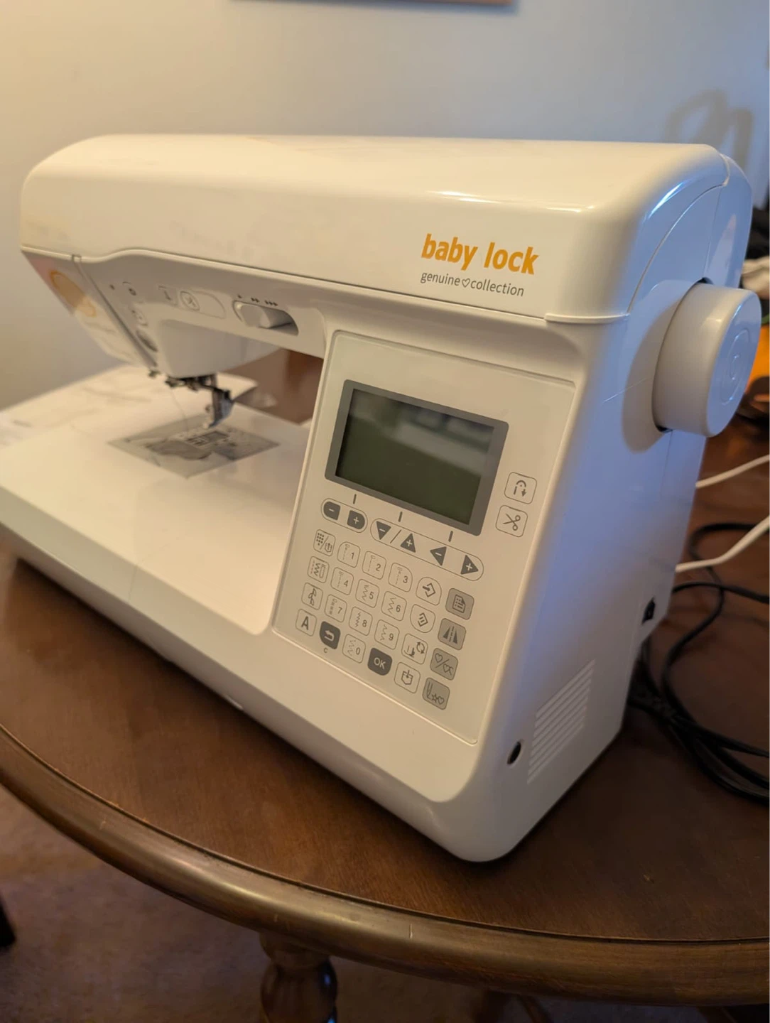 Baby Lock Brilliant Sewing Machine - photo 2