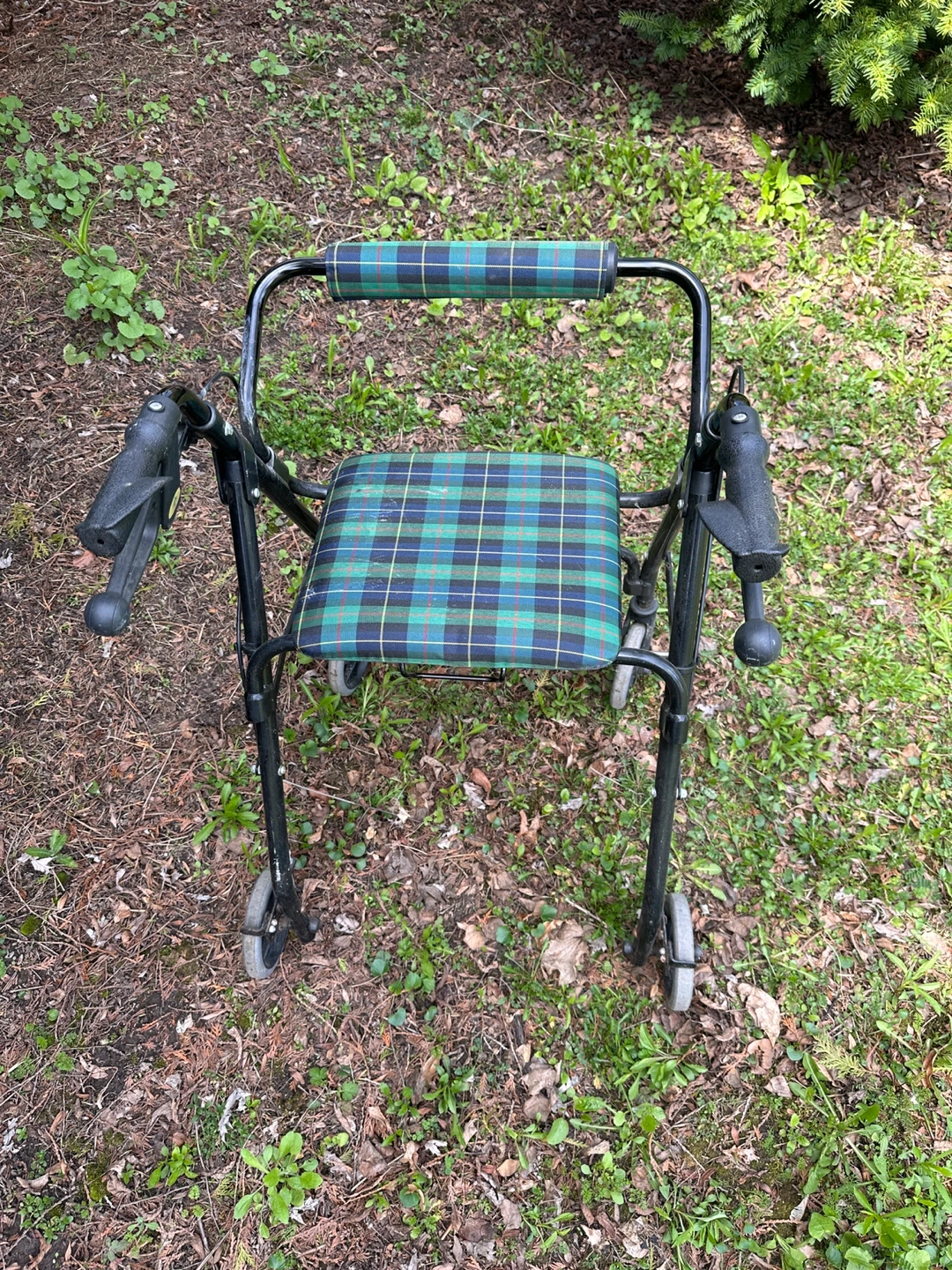 Walker with Seat - photo 2