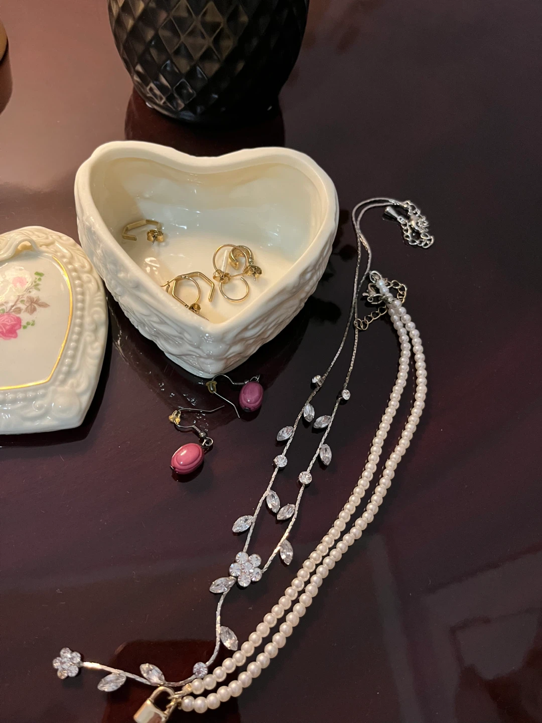 White Heart Trinket Box with Rose Design🌱