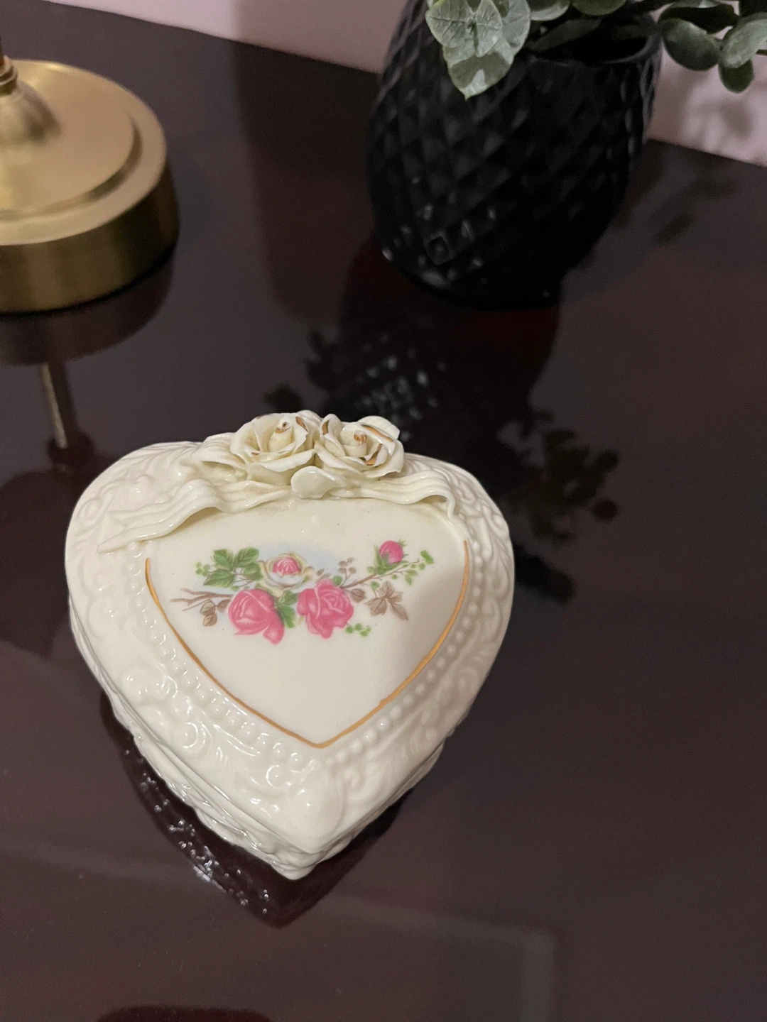 White Heart Trinket Box with Rose Design🌱 - photo 3