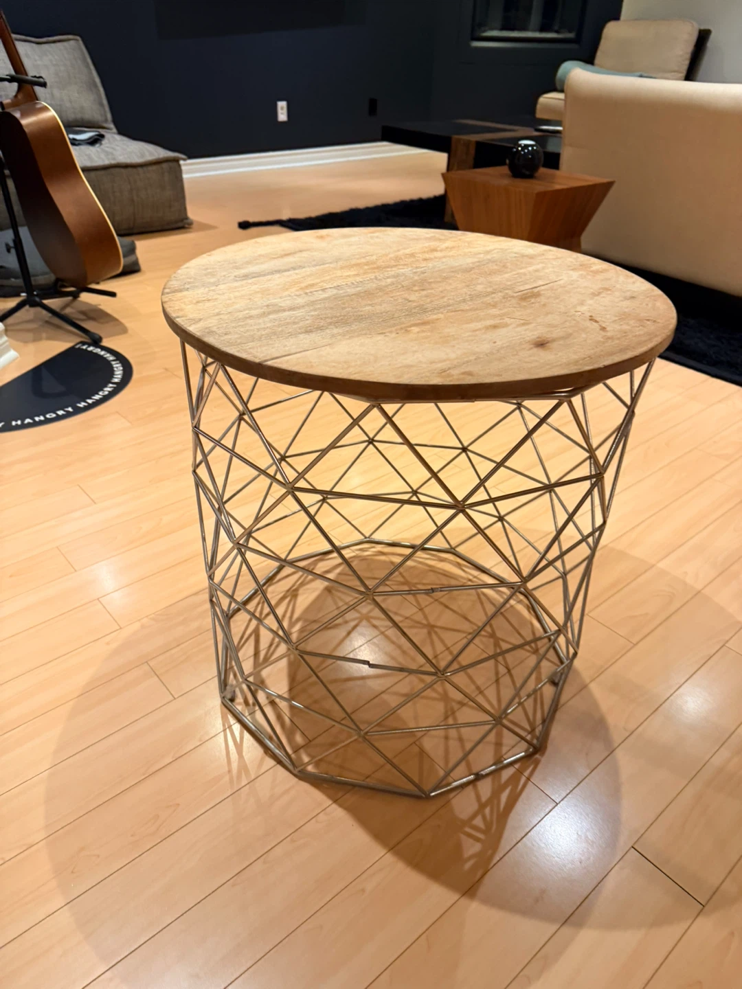 Round Wood Top Metal Wire Side Table - photo 2