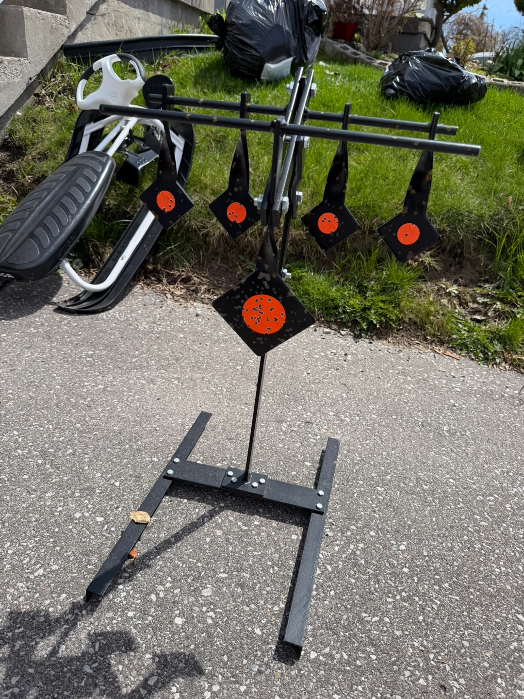 Metal Shooting Target Stand with 5 Flipping Targets