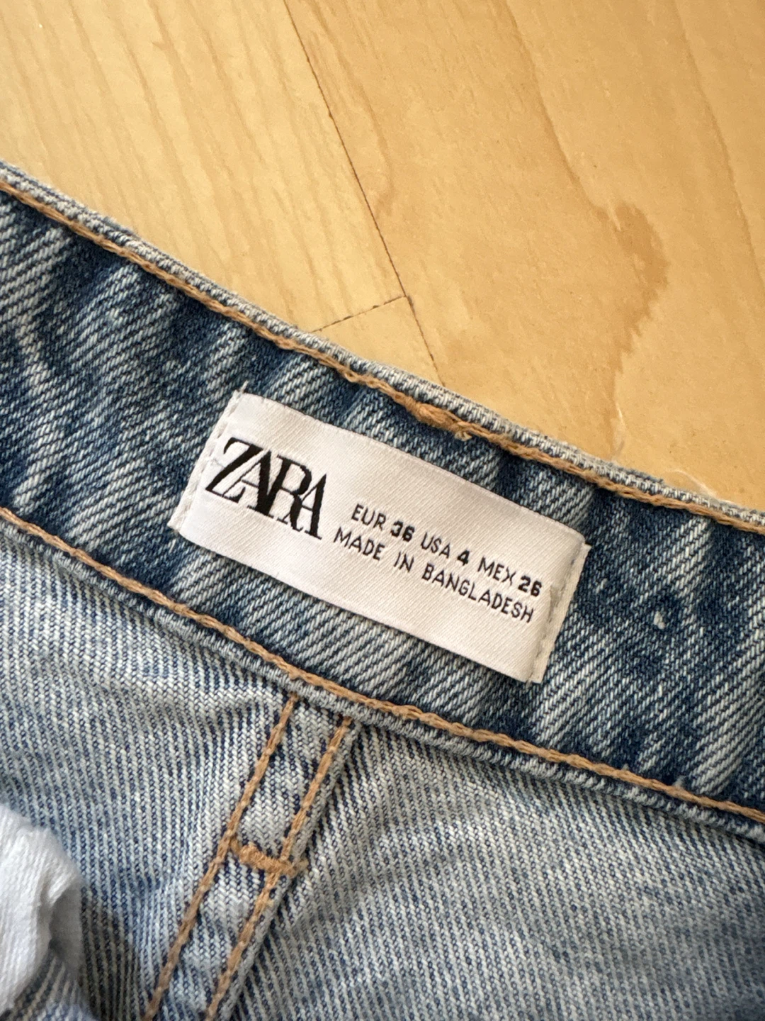 ZARA Denim Shorts - Size 4 - photo 3